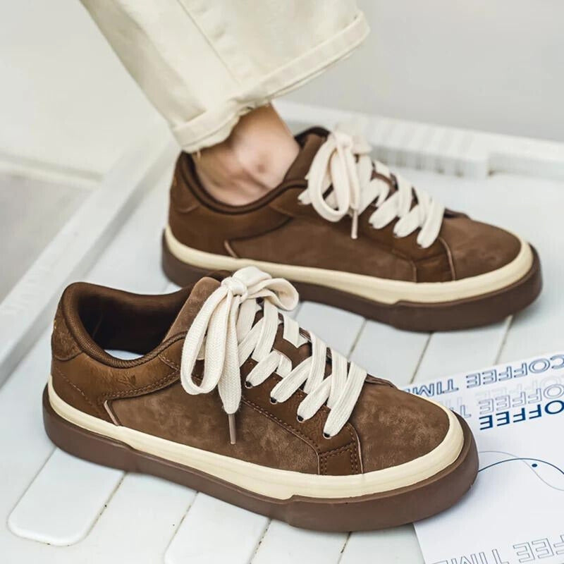 UrbanPit Sneakers